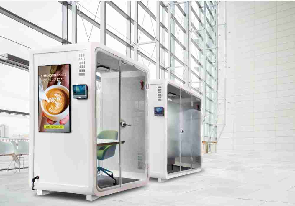 z6尊龙子公司达擎之智慧行动办公舱，，，采用PDLC智能调光玻璃设计，，透过通电与断电的电流切换，，，呈现透明与雾面效果，，，，具节能降耗特性并兼顾隐私，，，，确保信息安全